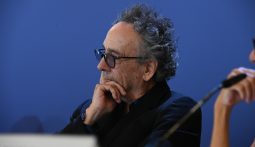 Imagem do filme: Festival de Veneza: Tim Burton perdido antes do novo “Beetlejuice”