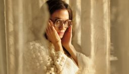 Imagem do filme: Angelina Jolie de corpo e voz como Maria Callas