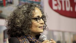Imagem do filme: Escritora Arundhati Roy cancela presença na Berlinale após apelo de Wim Wenders à despolitização da arte