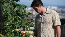 Imagem do filme: Karim Aïnouz e os Super-Ricos: “Rosebush Pruning” é uma sátira com aura de anarquia